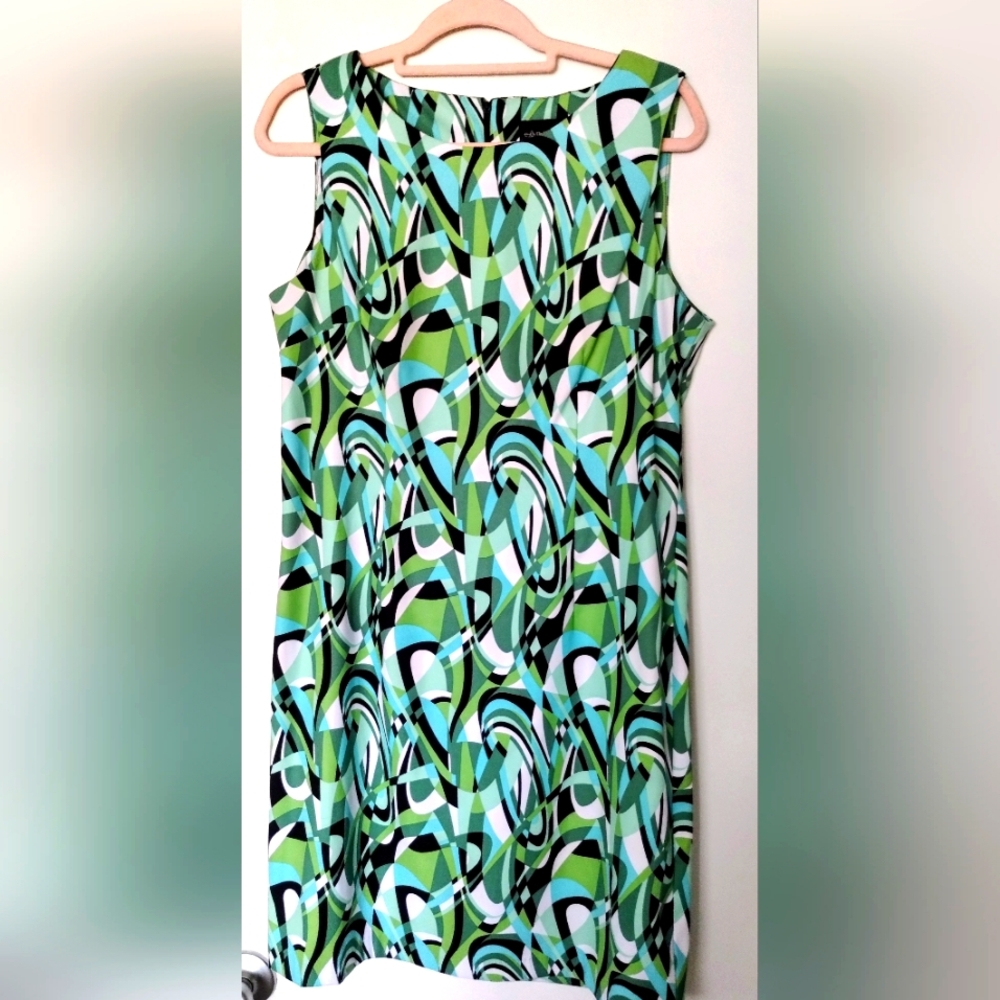 Connected Apparel Green and Black Abstract Midi Dress